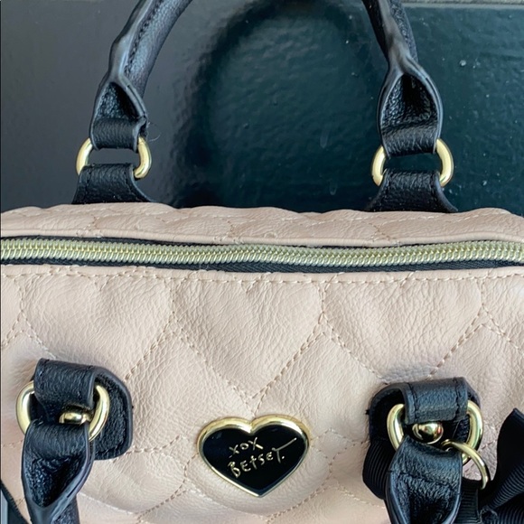 Betsey Johnson blush and black satchel - Picture 8 of 14